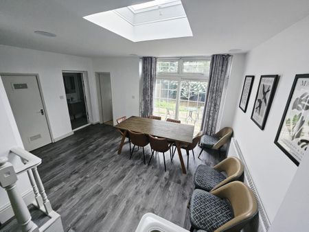 4 bedroom semi-detached house to rent - Photo 2