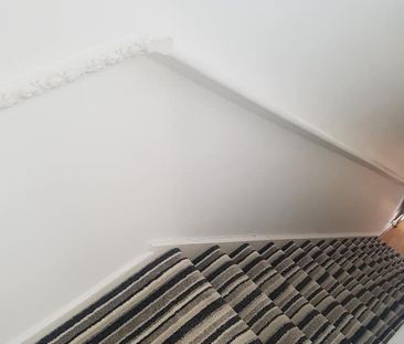 3 Bed Detached House, Middleton Road, LS10 - Photo 3