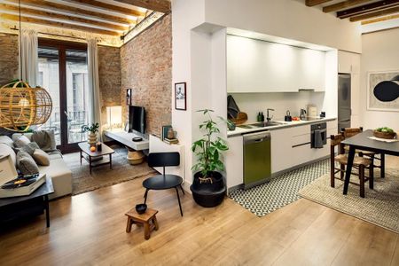 Barcelona Capital, Catalonia 08003 - Photo 4