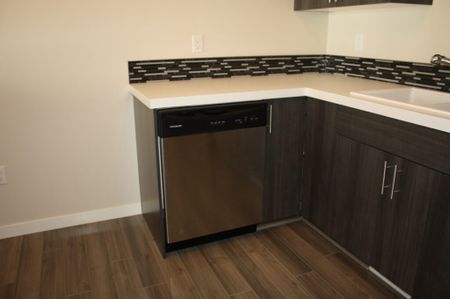 Address: - Photo 2