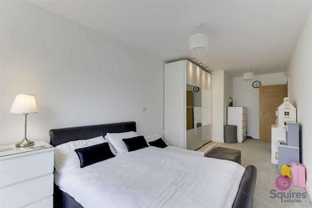 Royal Engineers Way, Mill Hill East, NW7 - Photo 3