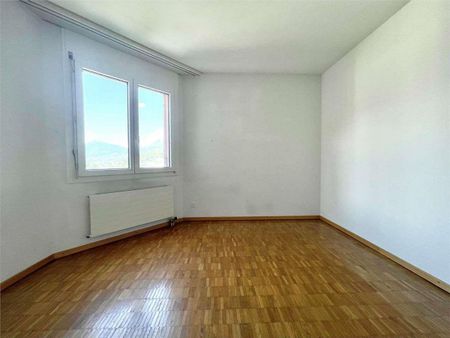 Helles 4.5-Zimmer-Wohnung in strategischer Lage in Breganzona - Photo 4