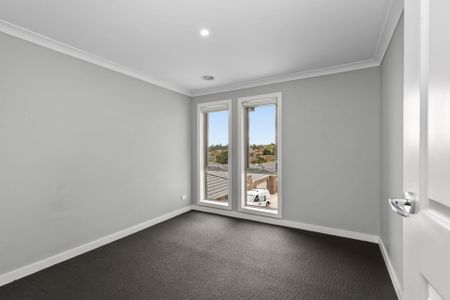 5/315 Walker St, Ballarat North VIC 3350 - Photo 2