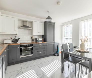 8 Fort Manor, Dromore, BT25 1GG - Photo 6