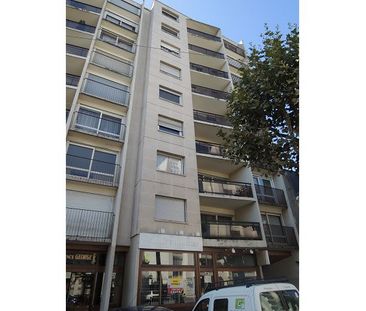 Location Appartement 1 pièce 15m² ORLEANS 45100 - Photo 2