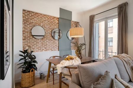 Calle del Castillo, Madrid, Community of Madrid 28010 - Foto 2