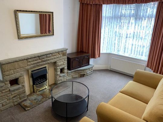3 bedroom terraced house to rent - Photo 1