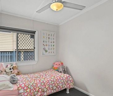 Fully Refreshed Family Home | Prime Holland Park Location | $730 Pe... - Photo 5