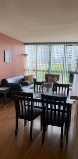 Large 2 bed, 2 bath at English Bay in a great location! - Photo 1