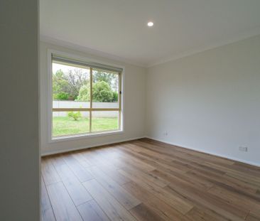 Private 3 bedroom home - Photo 3