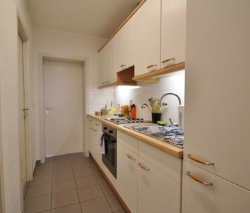 Gezellig éénslaapkamerappartement met terras in het centrum van Sin... - Photo 2