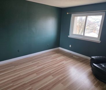 For Lease - 72 Fanshawe Drive, Brampton, Ontario - Photo 6