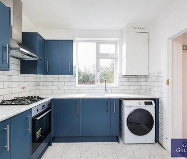 4 bedroom semi-detached house to rent - Photo 6