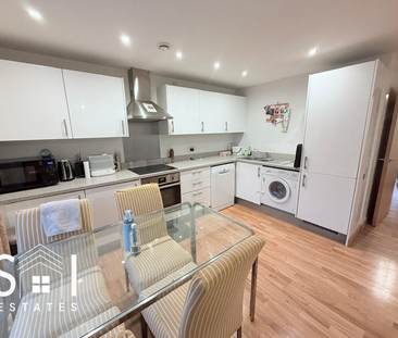 2 bedroom flat to rent - Photo 3