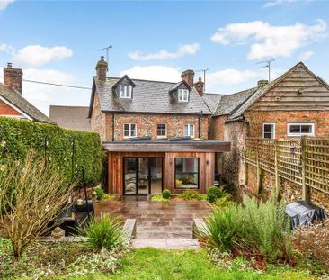 4 bedroom detached house to rent - Photo 3