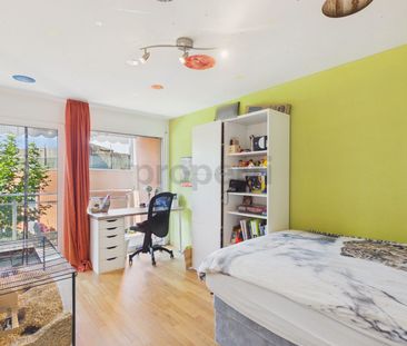 Freundliches, grosszügiges Reiheneinfamilienhaus -- Wohntraum für d... - Photo 3