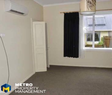 Great Location Flat - Photo 4