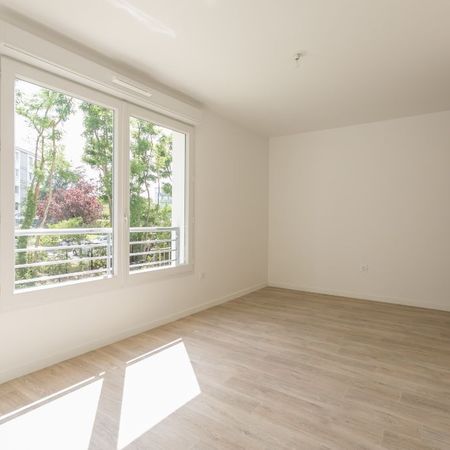 Location Appartement 1 pièce 31m² STE GENEVIEVE DES BOIS 91700 - Photo 4