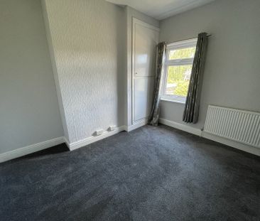 10 Devonshire Road North, S43 - Photo 3