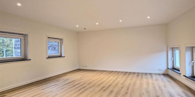 Appartement te huur in Péruwelz voor € 730 met 2 slaapkamers - Photo 1