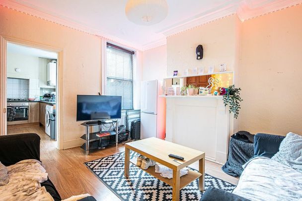 4 bedroom house to rent - Photo 1