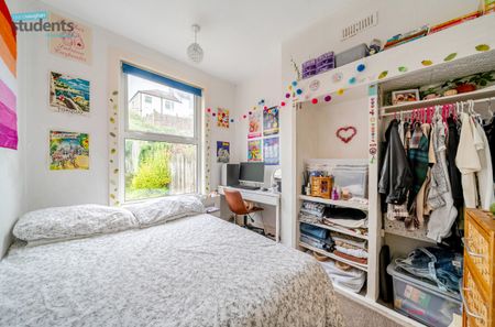 4 bedroom terraced house to rent - Photo 2