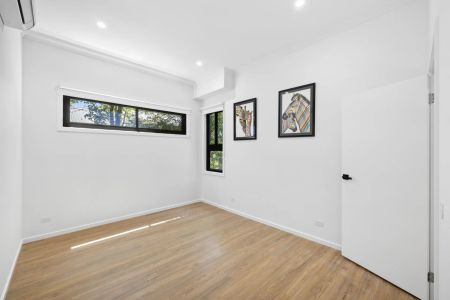 Stunning brand-New build with bush outlook - Photo 3