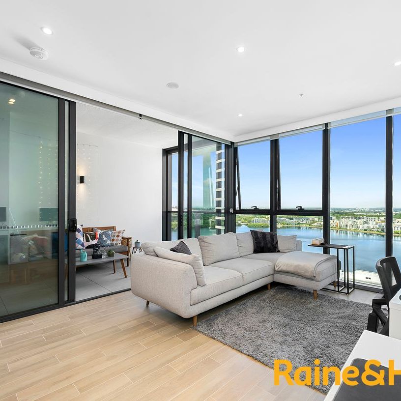 Stunning 1 Bedroom Apartment with 18th Sprawling Floor Water Views in Rhodes Central - Photo 1