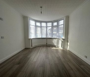 3 bedroom House To Let - Photo 6