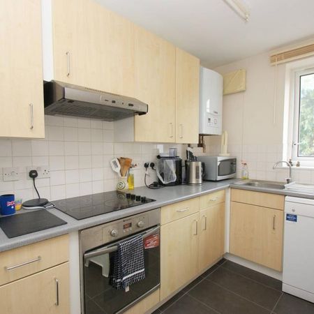 1 bedroom flat to rent - Photo 4