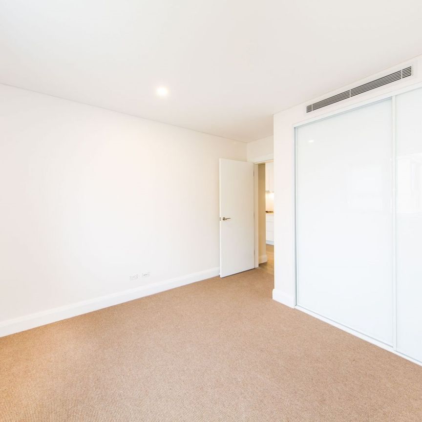 Narrabeen, 10/92-94 Ocean Street - Photo 1