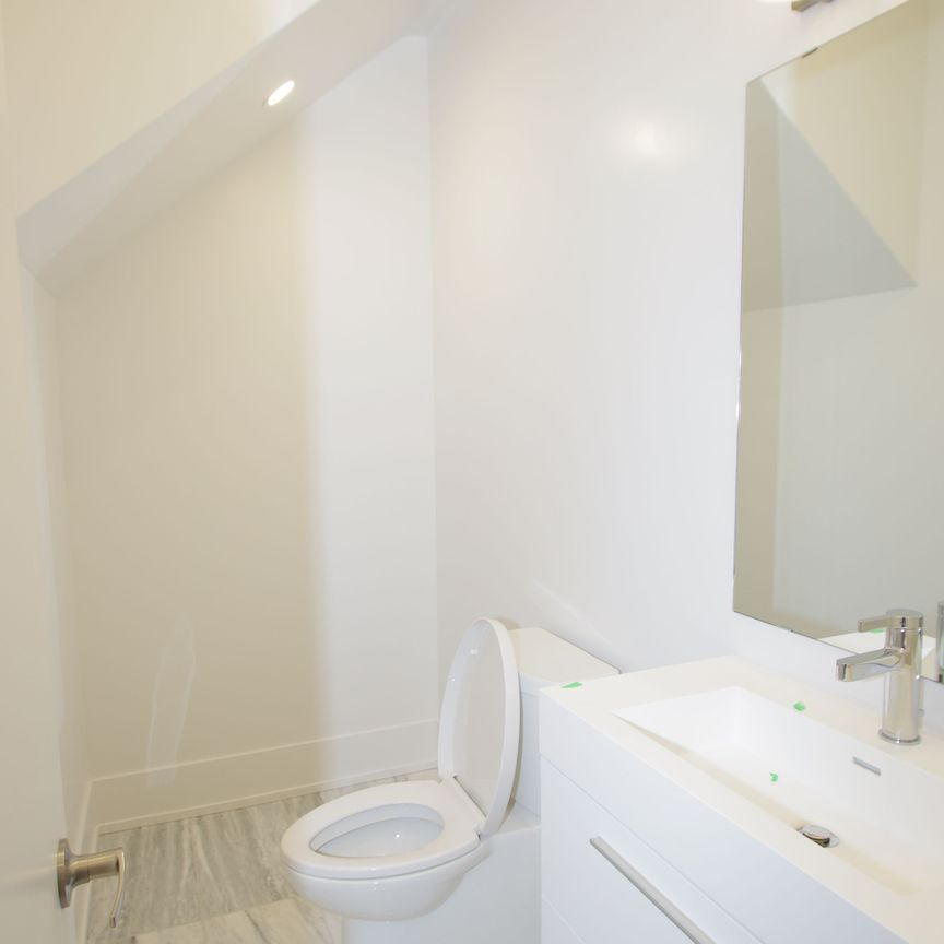 For Lease - 165 Pears Avenue Unit# TH 6, Toronto, Ontario - Photo 1