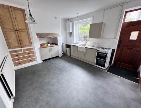 2 Bedroom Terraced Available Arranging tenancy - Photo 4