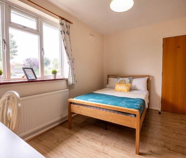 4 bedroom house to rent - Photo 2