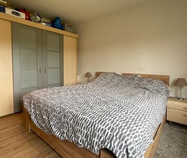 Gunstig gelegen appartement met twee slaapkamers, terras, tuin en a... - Foto 1