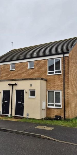 2 bedroom semi-detached house to rent - Photo 1