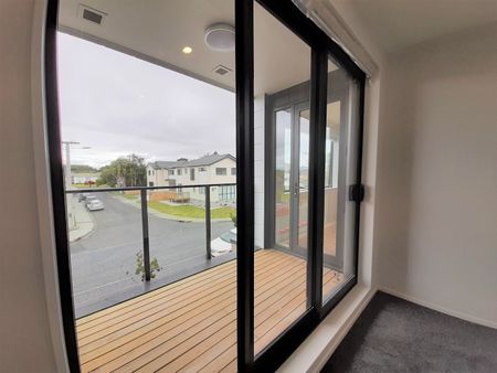 Beautiful Apartment in Sandringham - Photo 2