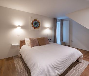 2 bedroom mews to rent - Photo 6