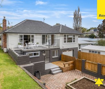 Stylish Family Home in Sought-After New Lynn - Photo 1