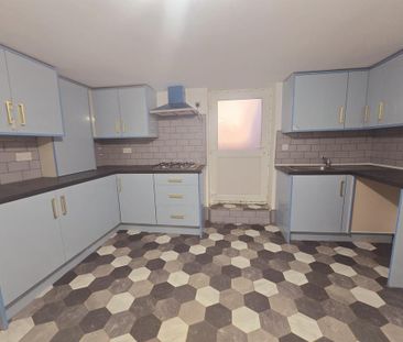 2 bedroom terraced house to rent - Photo 5