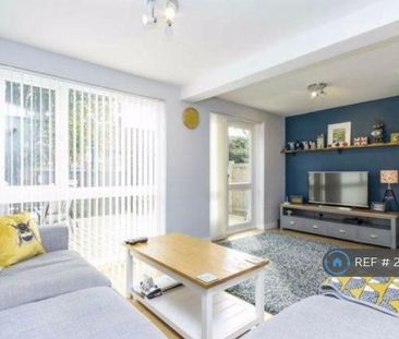 3 bedroom terraced house to rent - Photo 2