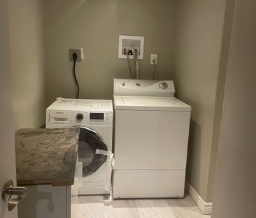 For Lease - 42 Walker Boulevard, New Tecumseth, Ontario - Photo 2