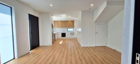 Near new townhouse at Mt Albert - Photo 2