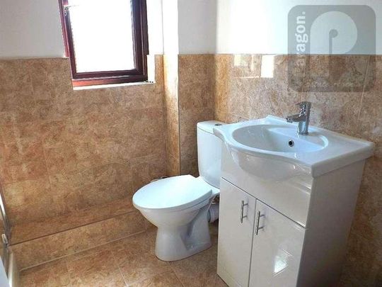 Fleming Walk Pasteur Close, Colindale, NW9 - Photo 1