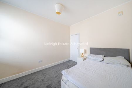 Deptford High Street, London, SE8 - Photo 3