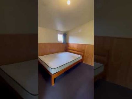 Simple & Convenient Studio Room on Union Street - Photo 2