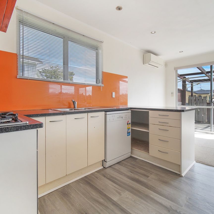 Sun Filled Family Home in Massey - Photo 1