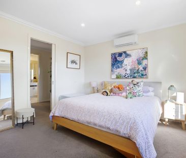 Luxury Townhouse with Beautiful Views - Photo 3