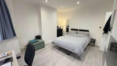 Parkside Way, Harrow, HA2 - Photo 3