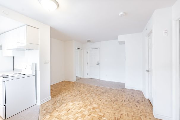 For Lease - 1407 Dupont Street Unit# 401, Toronto, Ontario - Photo 1